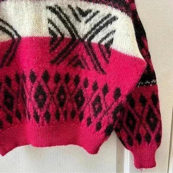 Handmade Knit Wool Sweater Fair Isle Cropped Cowl Neck Black White Pink Small - Picture 7 of 15